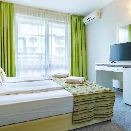 Resort Oasis Del Mare Front