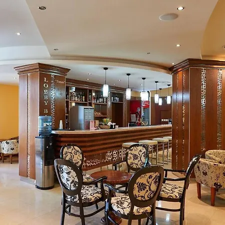 Resort Oasis Del Mare Front 4*