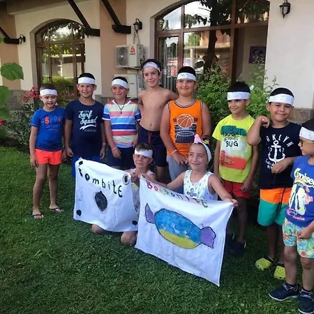 Oasis Del Mare Front 4*