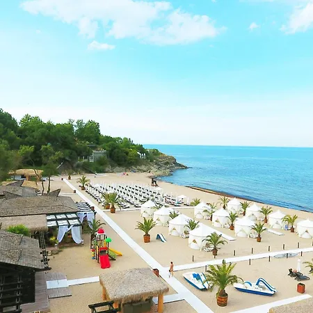 Rezort Oasis Del Mare Front Lozenec