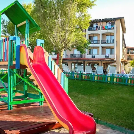 Rezort Oasis Del Mare Front