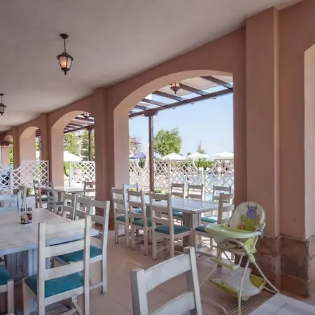 Rezort Oasis Del Mare Front 4*