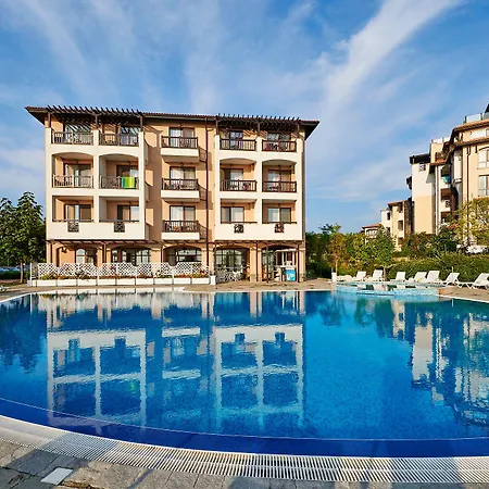 Oasis Del Mare Front