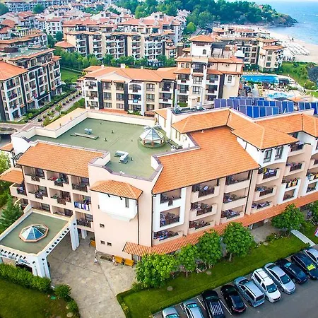 Oasis Del Mare Front Lozenec