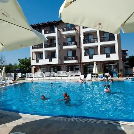 Rezort Oasis Del Mare Front 4*