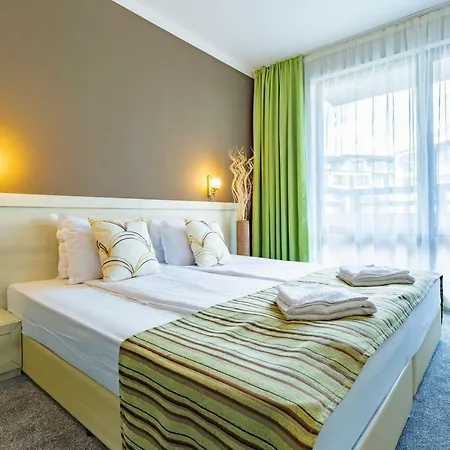 Oasis Del Mare Front Rezort 4*