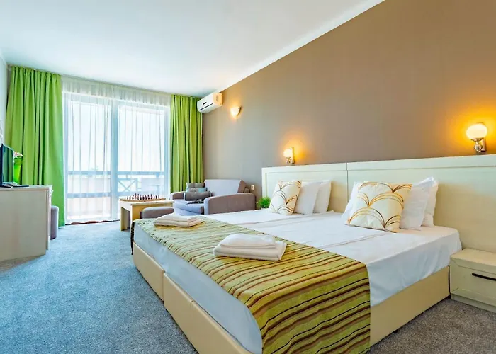 Oasis Del Mare Front 리조트 4*