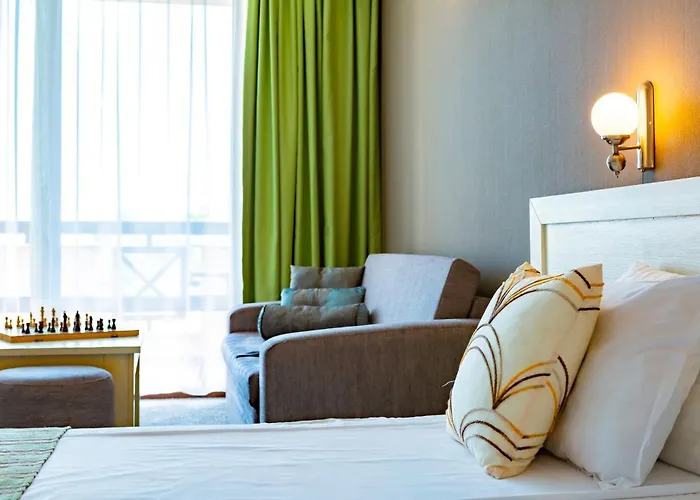 Oasis Del Mare Front 리조트 로제넷츠