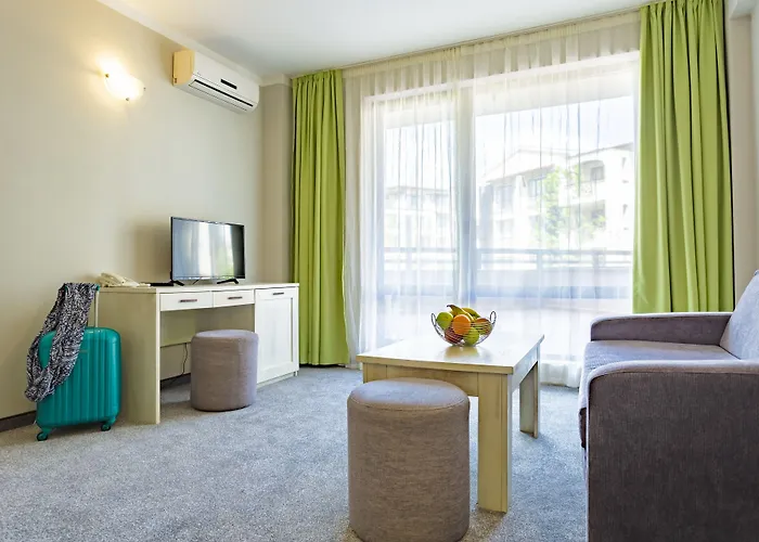 Oasis Del Mare Front