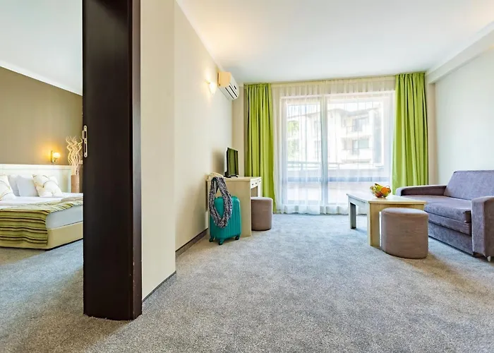 Oasis Del Mare Front 리조트